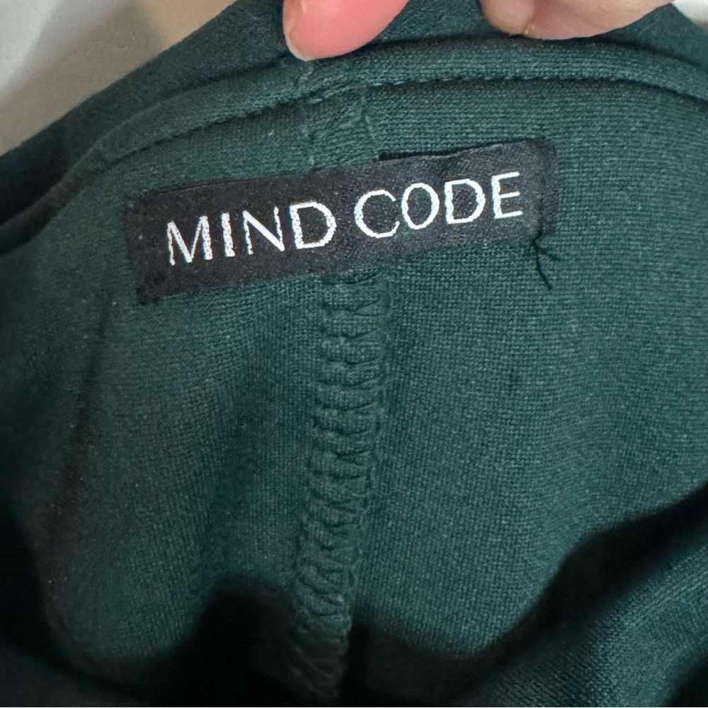 2/for $20 🪩 MIND CODE Elegant Dark Green Off-Shoulder Mini Dress (Medium) - Picture 4 of 7